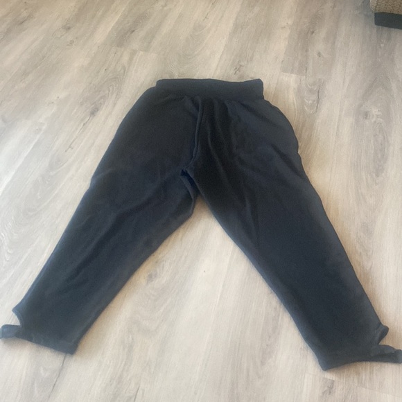 🏁 Gymshark black athletic slouchy capris size  XS - Picture 7 of 10